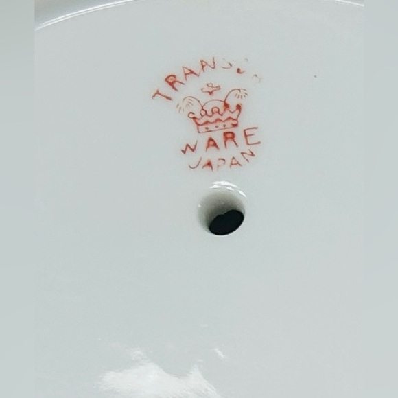 Vintage Tran Tra Ware porcelain gravy boat with attached drip plate. Gold trim. - Picture 7 of 7